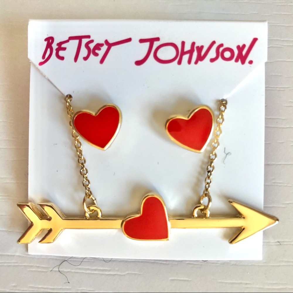 Betsey Johnson Heart Arrow Necklace stud Earrings Set Valentine’s Day gold red